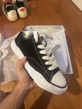 Maison Mihara Yasuhiro Peterson OG Sole Canvas Low
Black Size Mens Eu 39-45